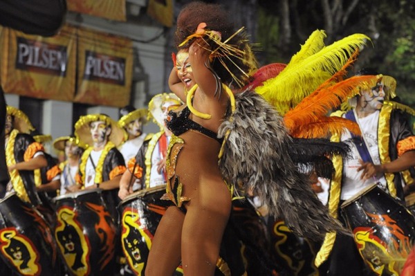Уругвайский карнавал и местный танец кандомбе