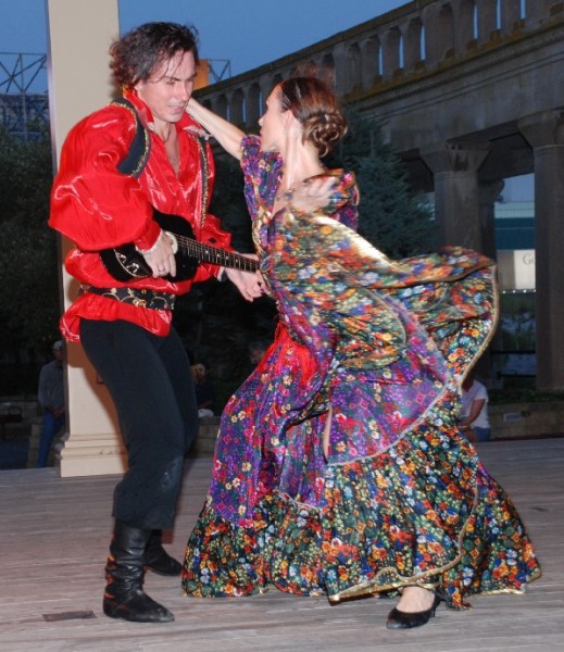 Шаги и основные движения женского цыганского танца
