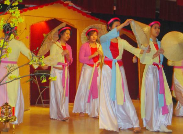 Танцы Вьетнама