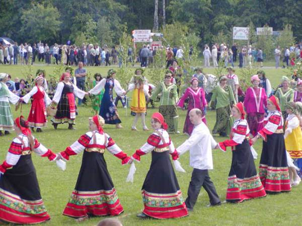 Словацкие народные танцы - хоровод