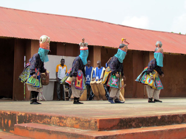 Традиционные танцы в Бенине