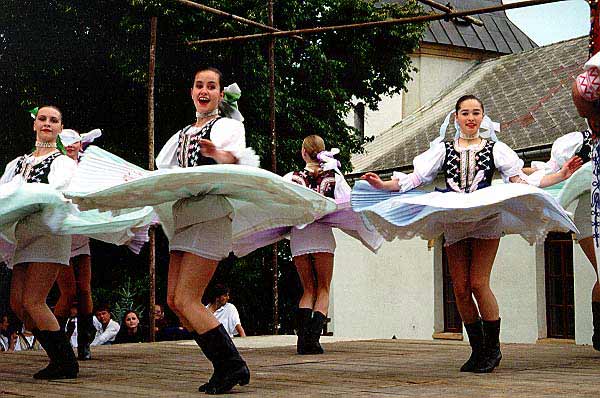 Словацие народные танцы