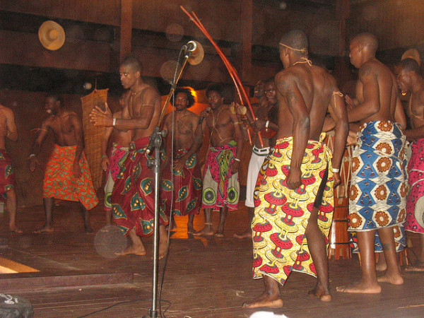 Танцы в Анголе