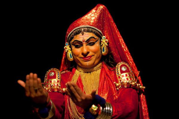 Катхакали - один из классических стилей индийских танцев