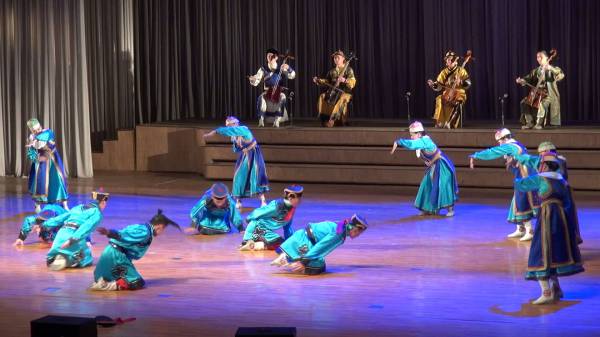Biyelgee - классика монгольского танца