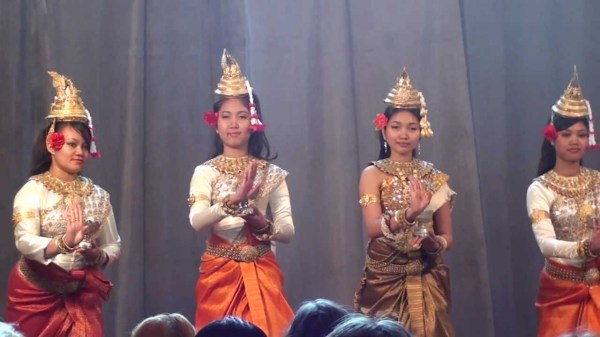 Танцы древнего Ангкора