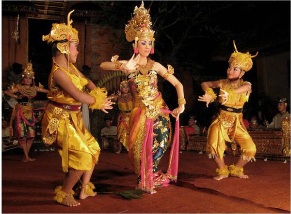 Балийский танец легонг