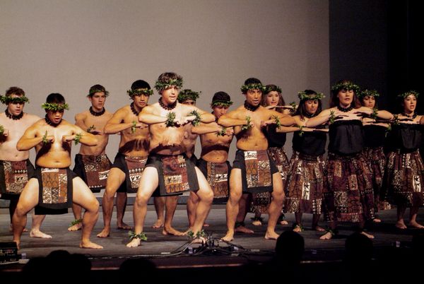 Самоанские танцы - моноспектакль под барабаны
