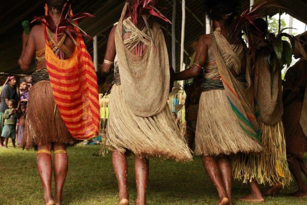 Танцы в Меланезии