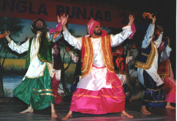 Танец бхангра