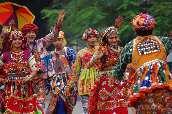 Индийский танец гарба