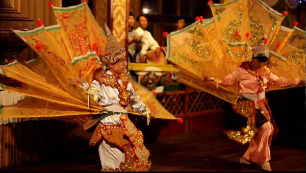 Традиционные танцы Бирмы