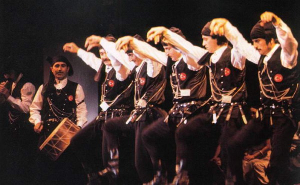 Турецкий танец хорон.