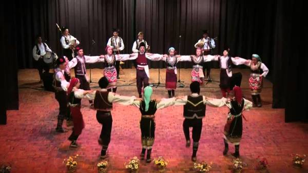 Македонские народные танцы