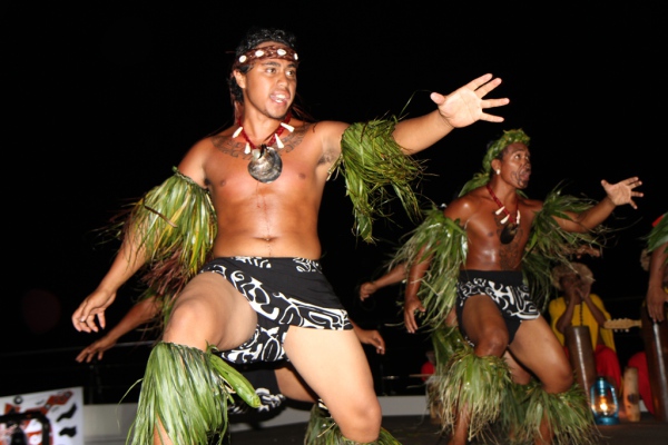 Танцы Гавайев и островов Общества