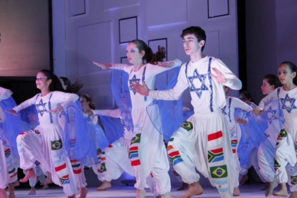 Израильские народные танцы