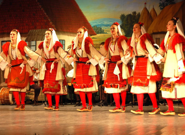 Македонские народные танцы