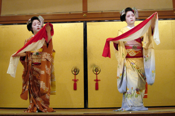 Японские народные танцы