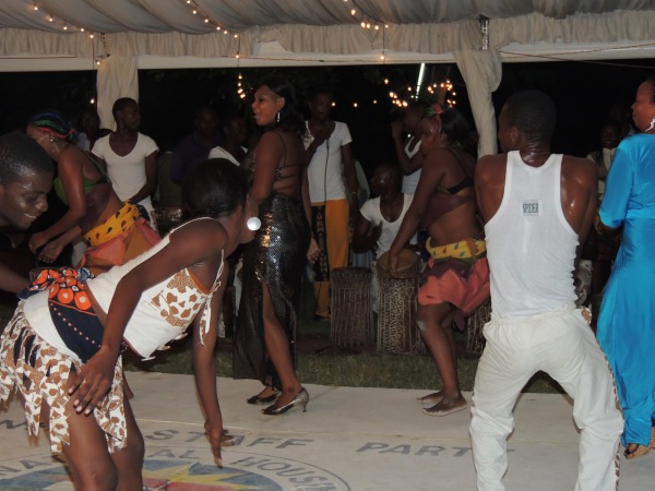 Байкоко - сексуальный танец-тверкинг в Танзании