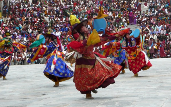 Танцы Бутана