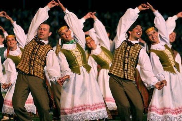 Литовские народные танцы