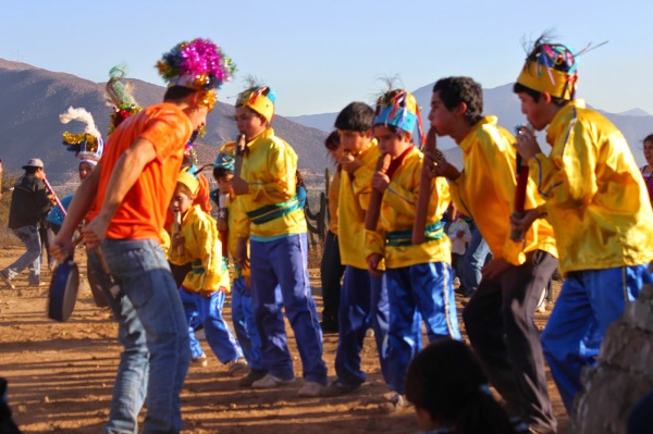 Чилийский танец bailes chinos