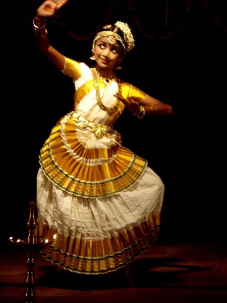 Мохиниаттам - классический танец Кералы