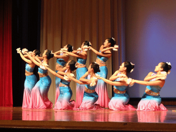 Азиатские танцы