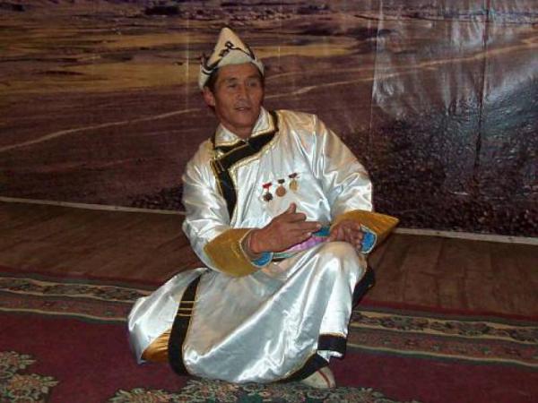 Biyelgee - классика монгольского танца