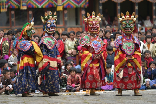 Танцы Бутана