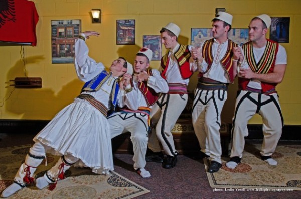 Танцы балканского полуострова