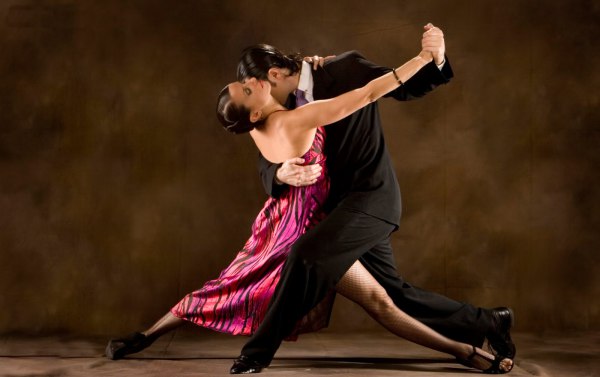 Танго - танец страсти для двоих