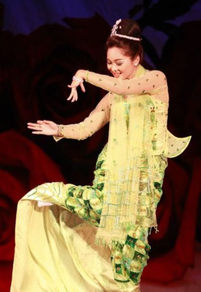 Традиционные танцы Бирмы