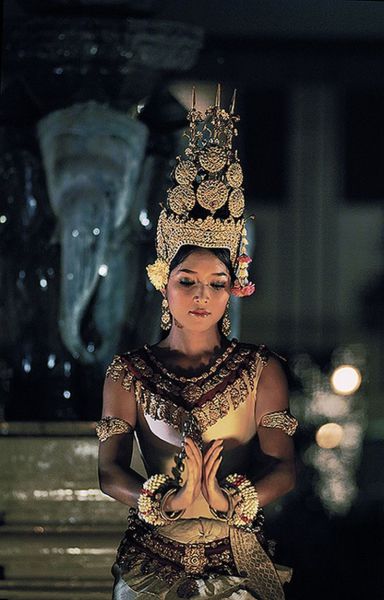 Церемониальные танцы Камбоджи