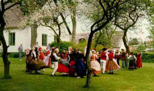 Датские народные танцы