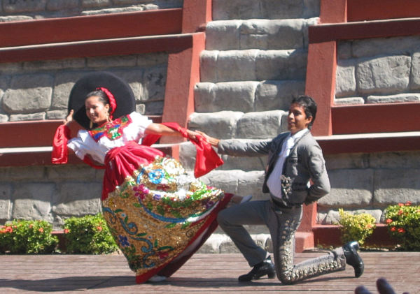 Мексиканский национальный танец харабе