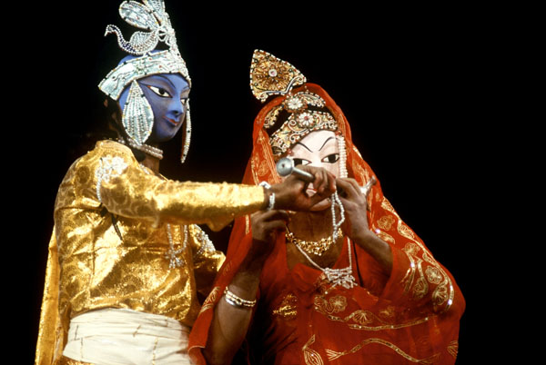 Кришна и Радха в постановке Серайкела Чхау