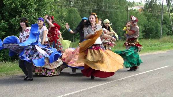 Танцы карпатских цыган