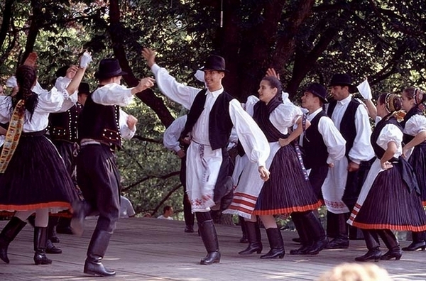 Танцы венгерских Карпат