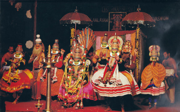Кришнанаттам - танцевальная индийская драма о Кришне