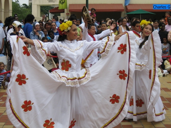 Кумбия: танцуют все!