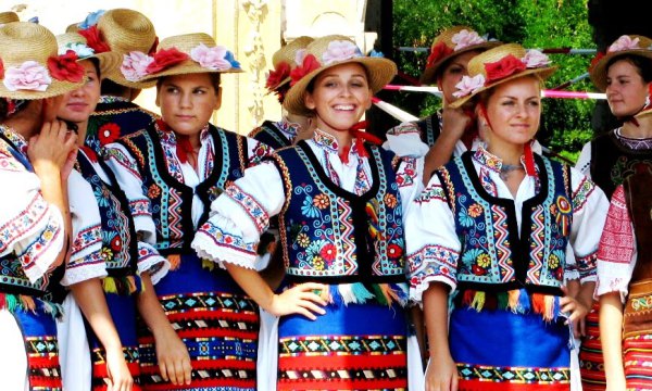 Румынские традиционные танцы