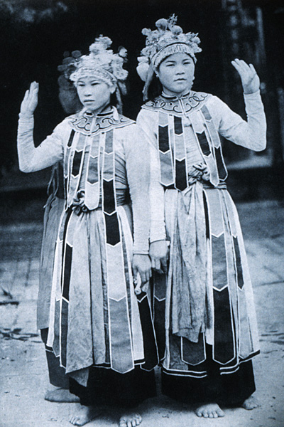 Придворный танце Хюэ, 1932 год